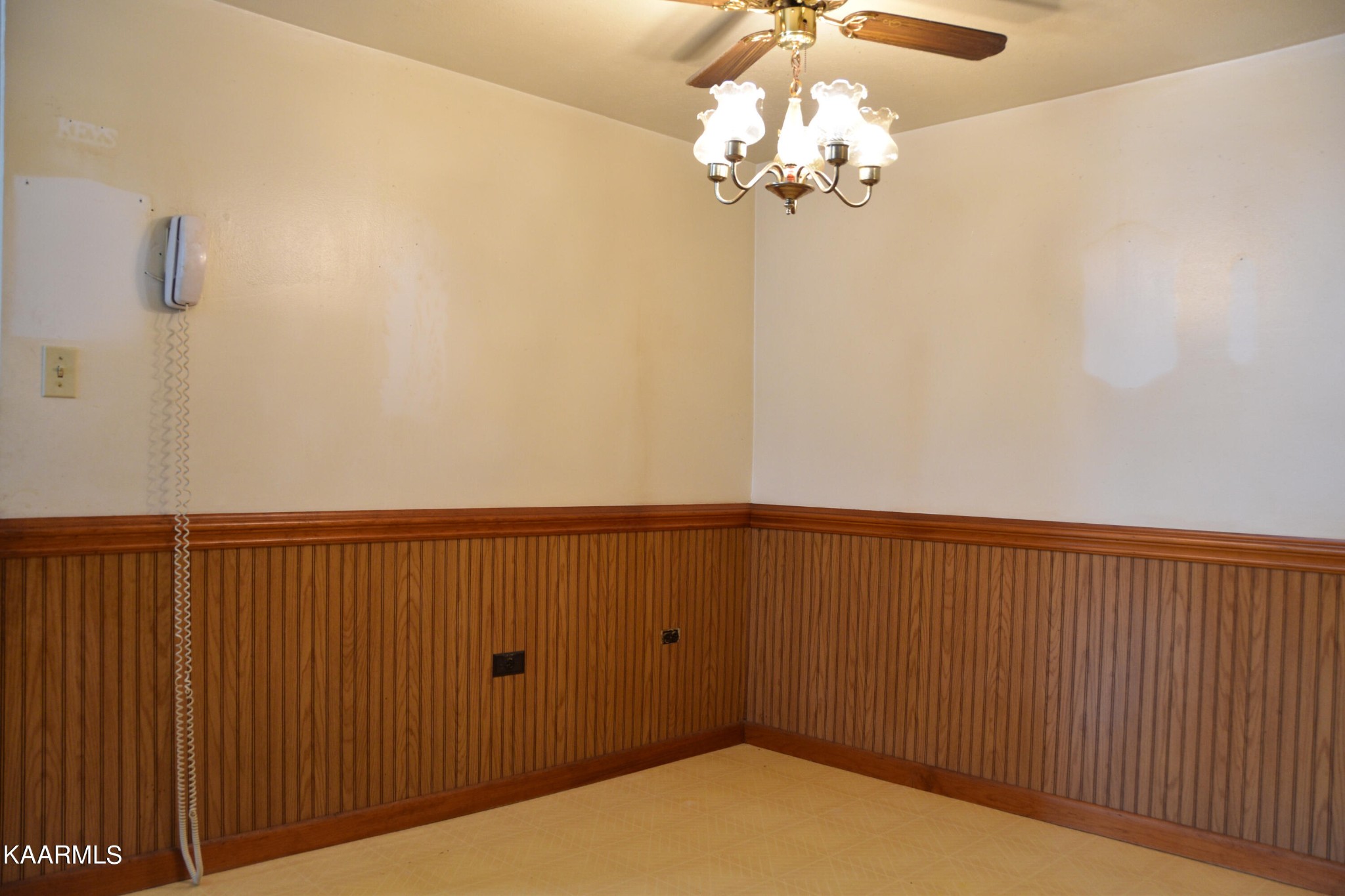 105 Howard Human Road Lancing, TN 37770 - Photo 9 of 44