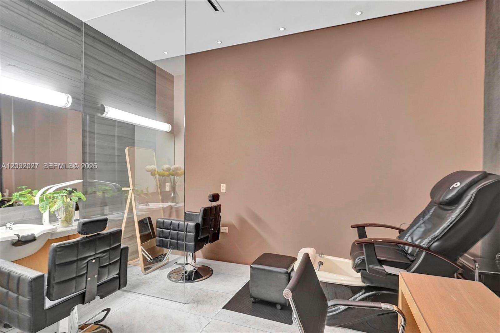 88 Southwest 7th Street, Unit 910 Miami, FL 33130 - Photo 49 of 55 Gallery Image 49