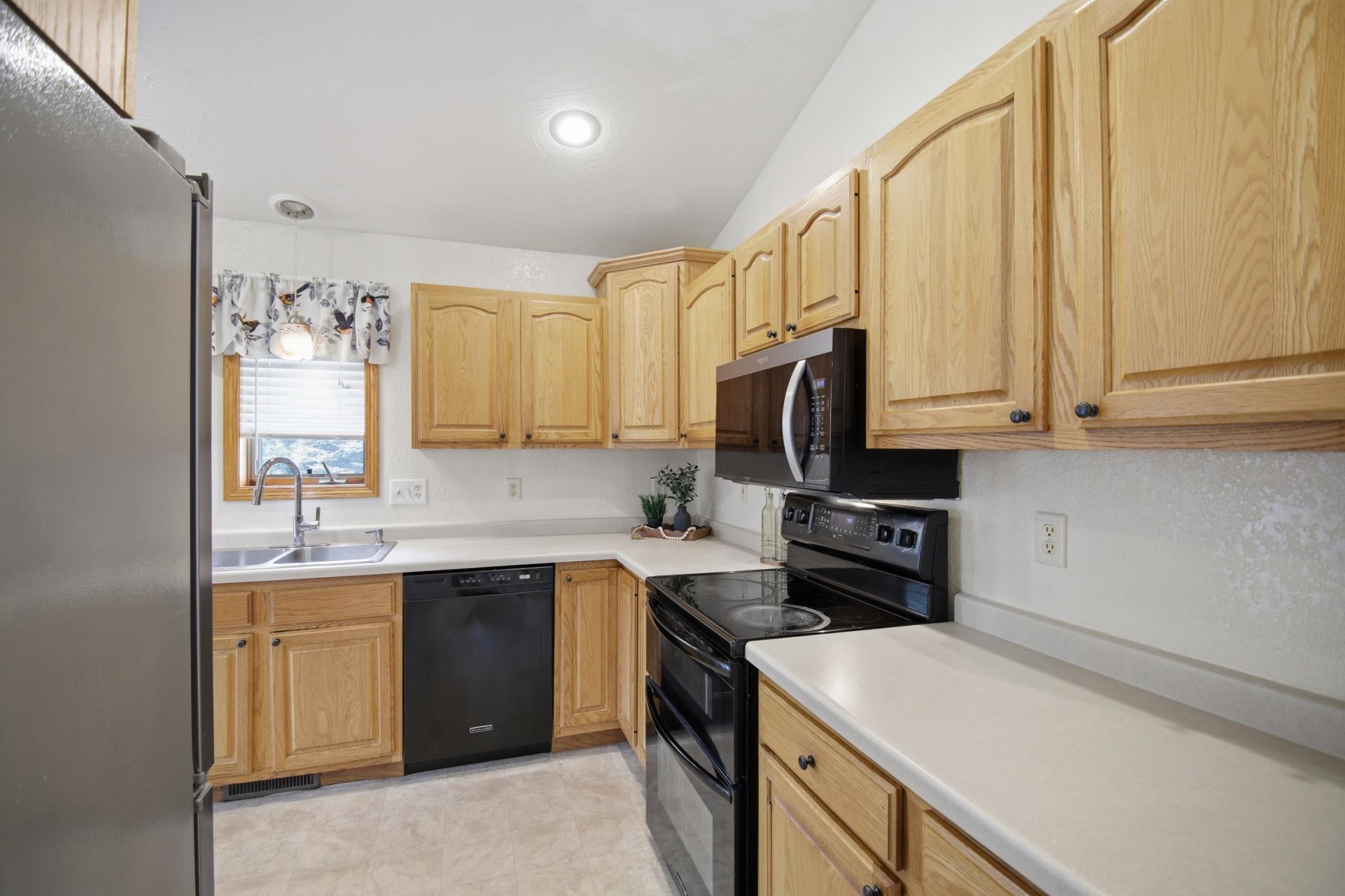 1600 26th Street Southwest Austin, MN 55912 - Photo 8 of 65