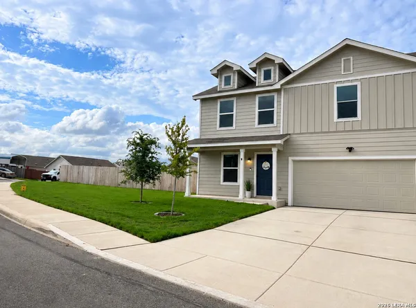 $1,950 | 5726 Peak Point, San Antonio, TX 78242