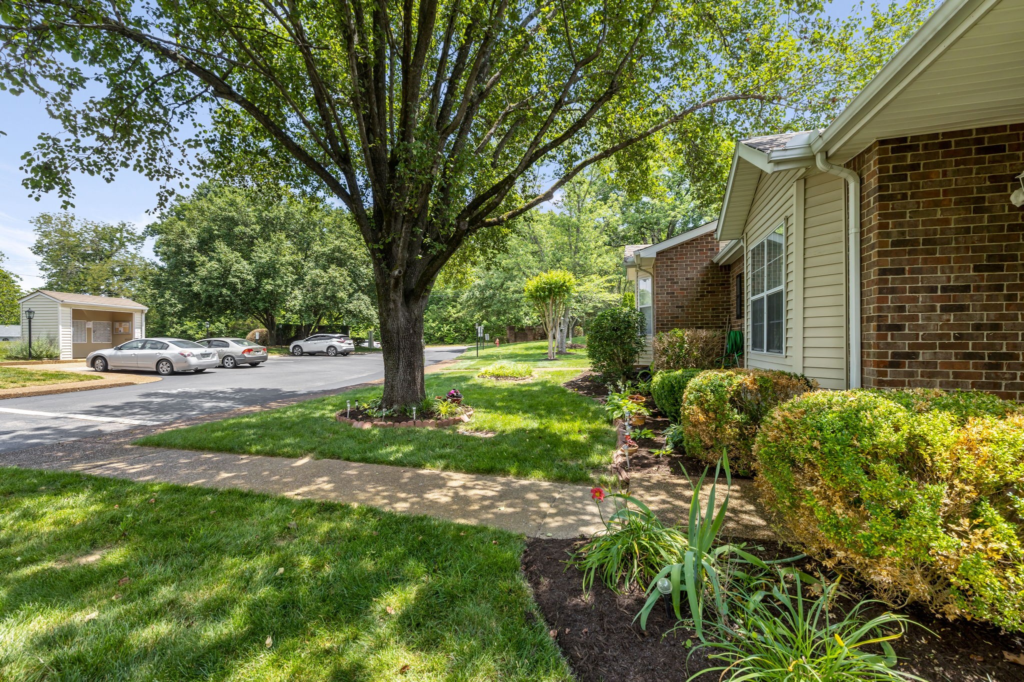 236 Pepper Ridge Circle Antioch, TN 37013 - Photo 3 of 29 Gallery Image 3