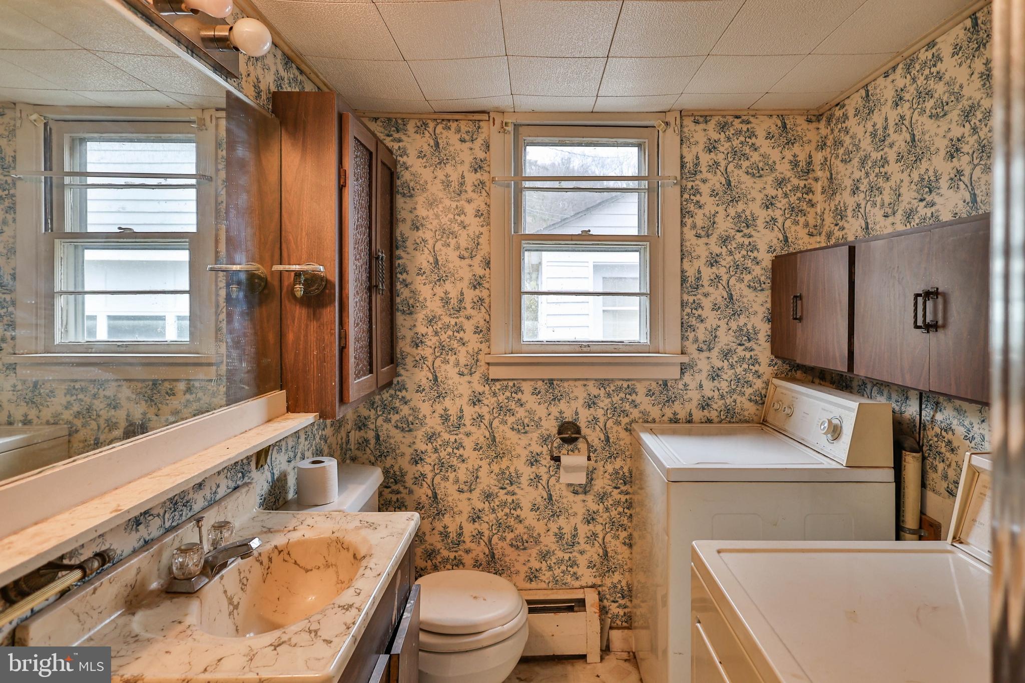 3061 Blacksmith Way Hellertown, PA 18055 - Photo 15 of 37