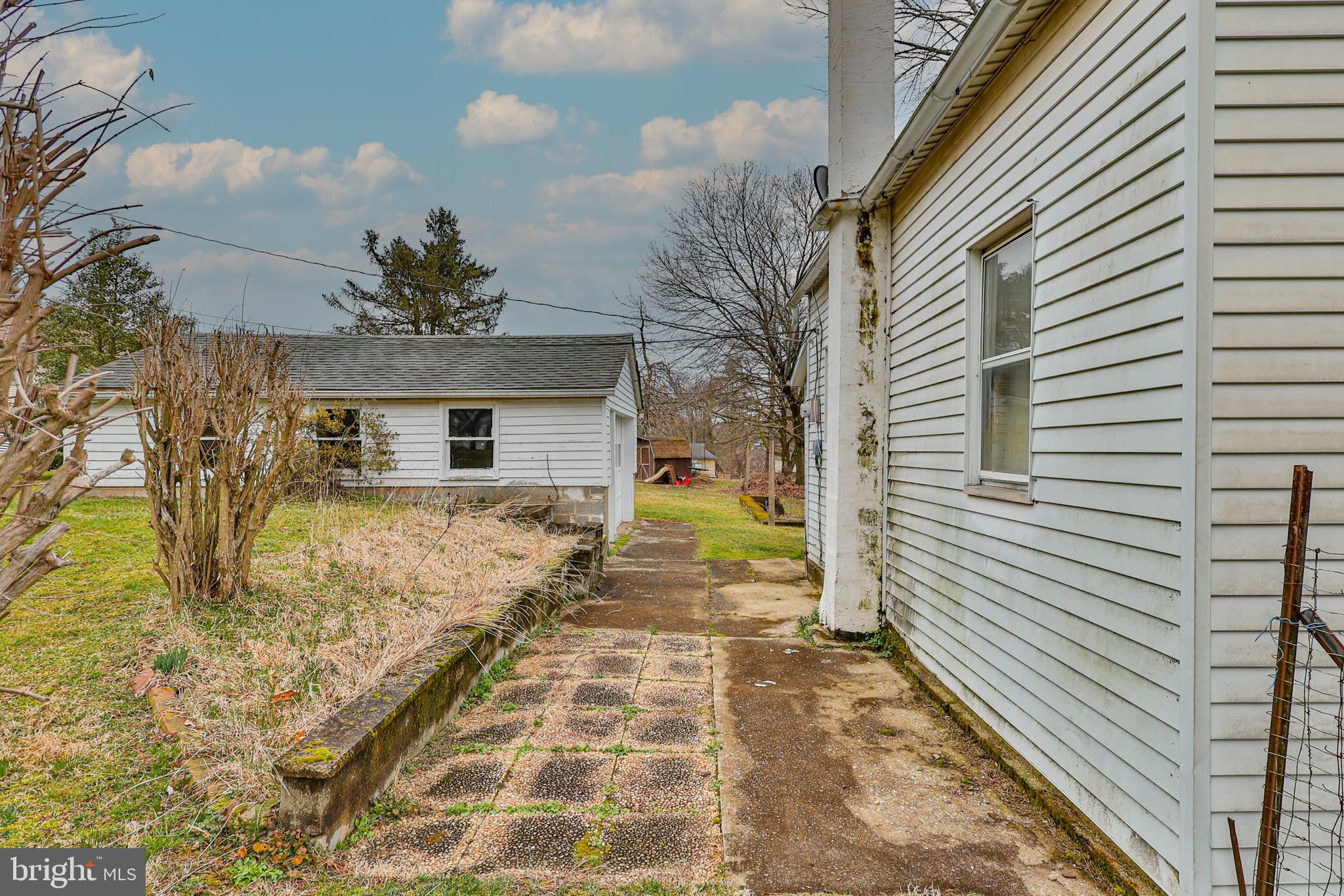 3061 Blacksmith Way Hellertown, PA 18055 - Photo 34 of 37