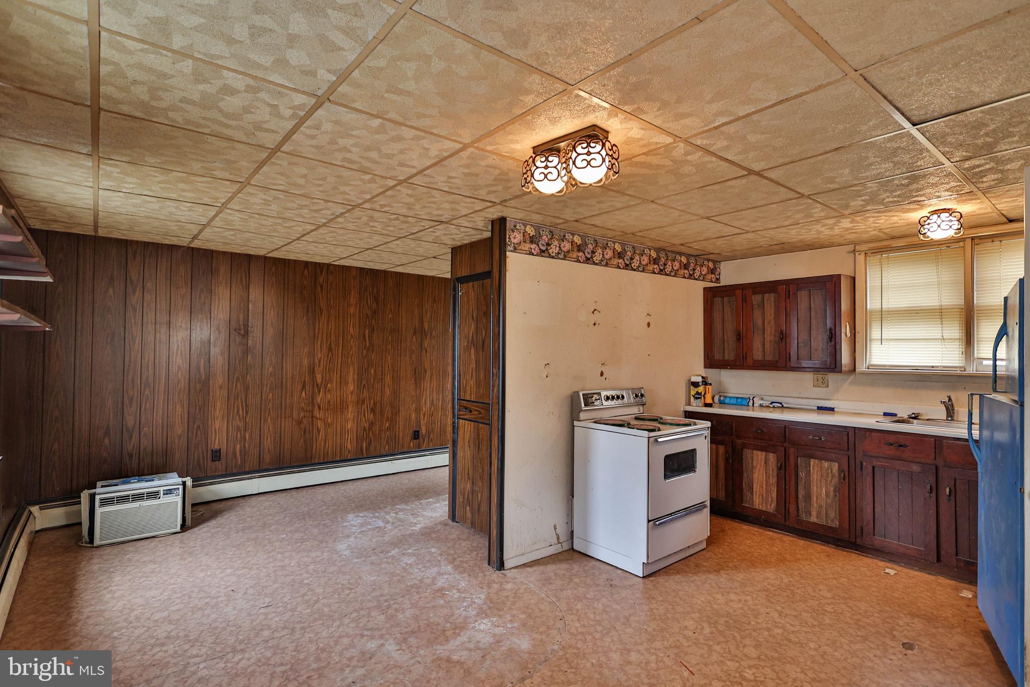 3061 Blacksmith Way Hellertown, PA 18055 - Photo 9 of 37