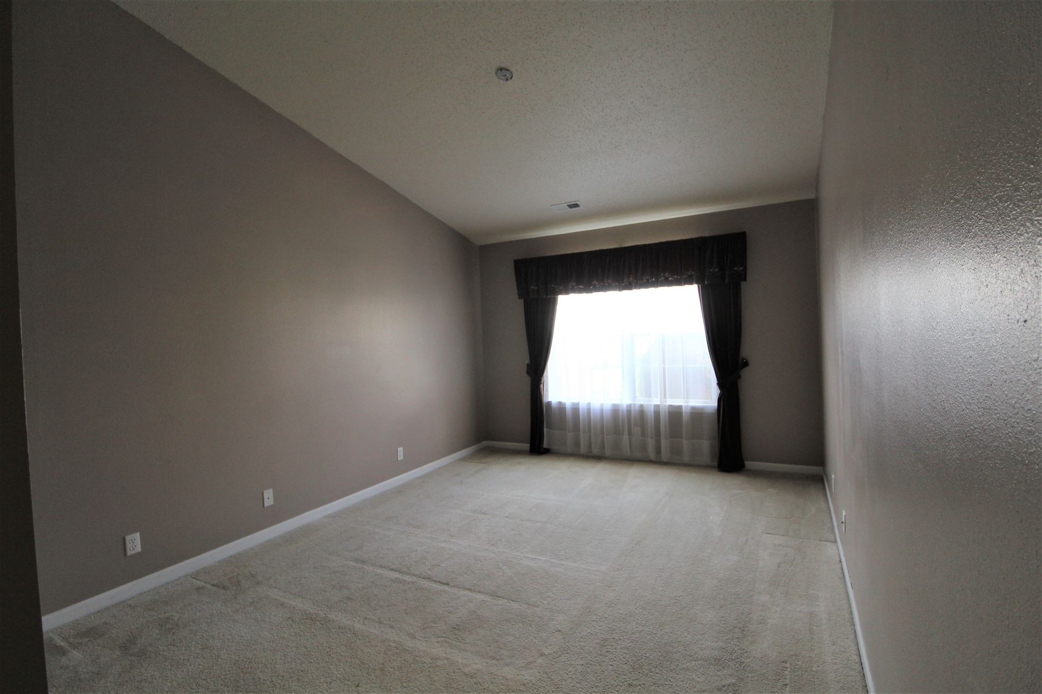 1042 Springwater Road Kokomo, IN 46902 - Photo 4 of 8