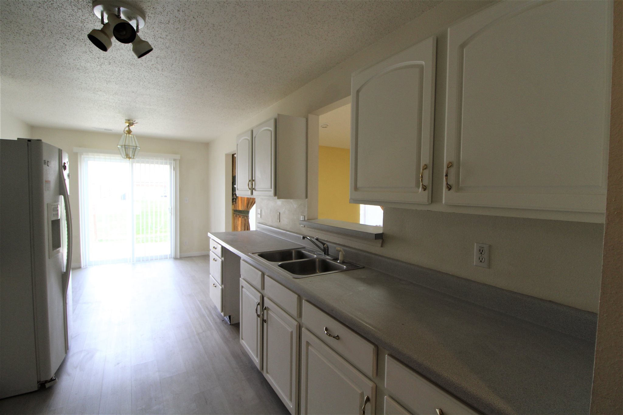 1042 Springwater Road Kokomo, IN 46902 - Photo 6 of 8
