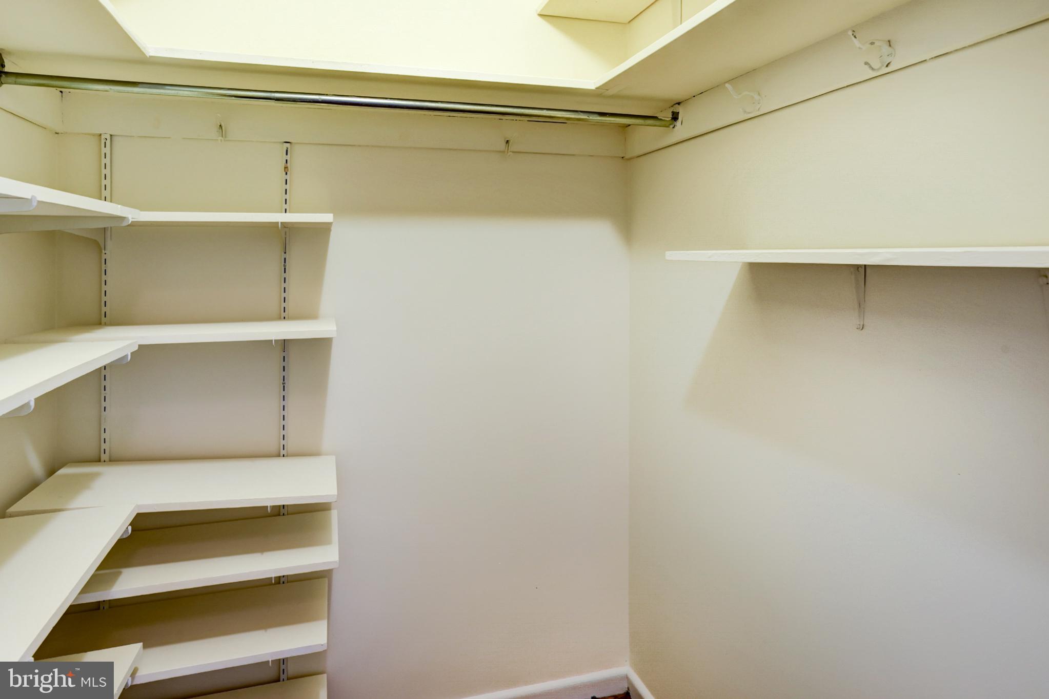 4201 Cathedral Avenue Northwest, Unit 1406E Washington, DC 20016 - Photo 12 of 58