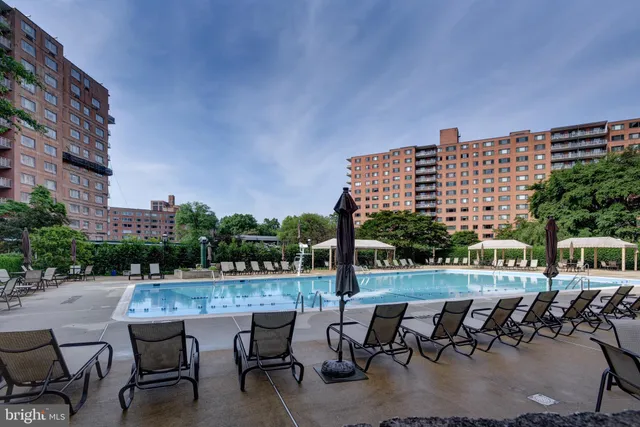 $375,000 | 4201 Cathedral Avenue Northwest, Unit 1406E, Washington, DC 20016