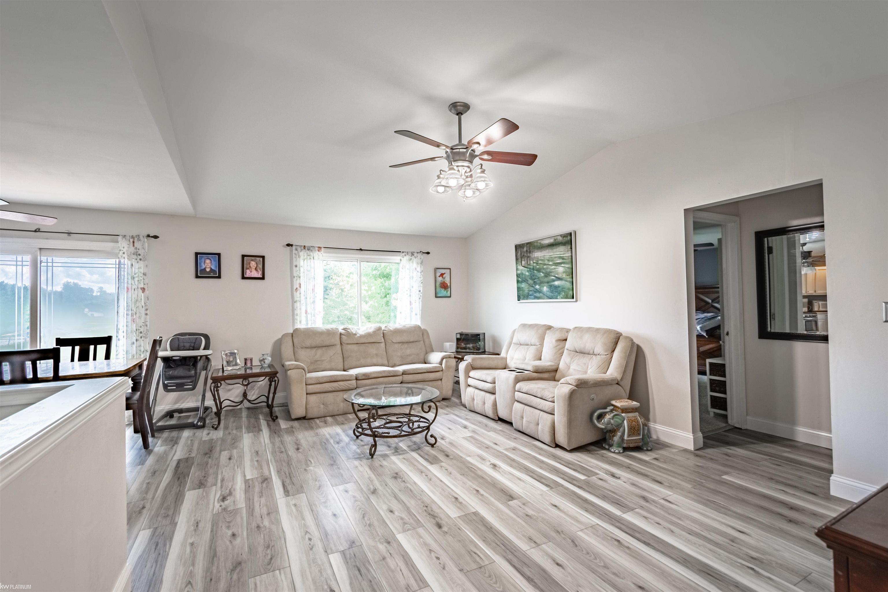 5185 Fitzgerald Road St. Clair, MI 48079 - Photo 19 of 24 50186381-62b258b2-2340-420e-802f-24dbd41ea551.JPG
