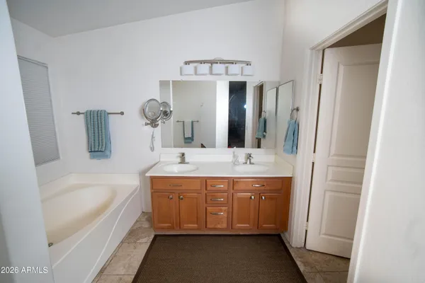 $450,000 | 1717 East Beautiful Lane, Phoenix, AZ 85042