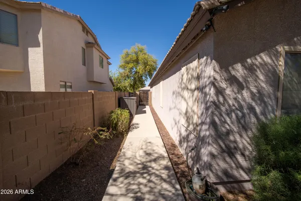 $450,000 | 1717 East Beautiful Lane, Phoenix, AZ 85042