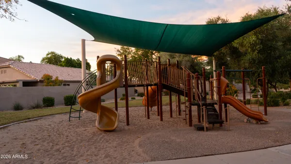 $450,000 | 1717 East Beautiful Lane, Phoenix, AZ 85042