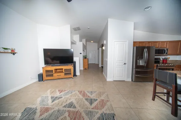 $450,000 | 1717 East Beautiful Lane, Phoenix, AZ 85042