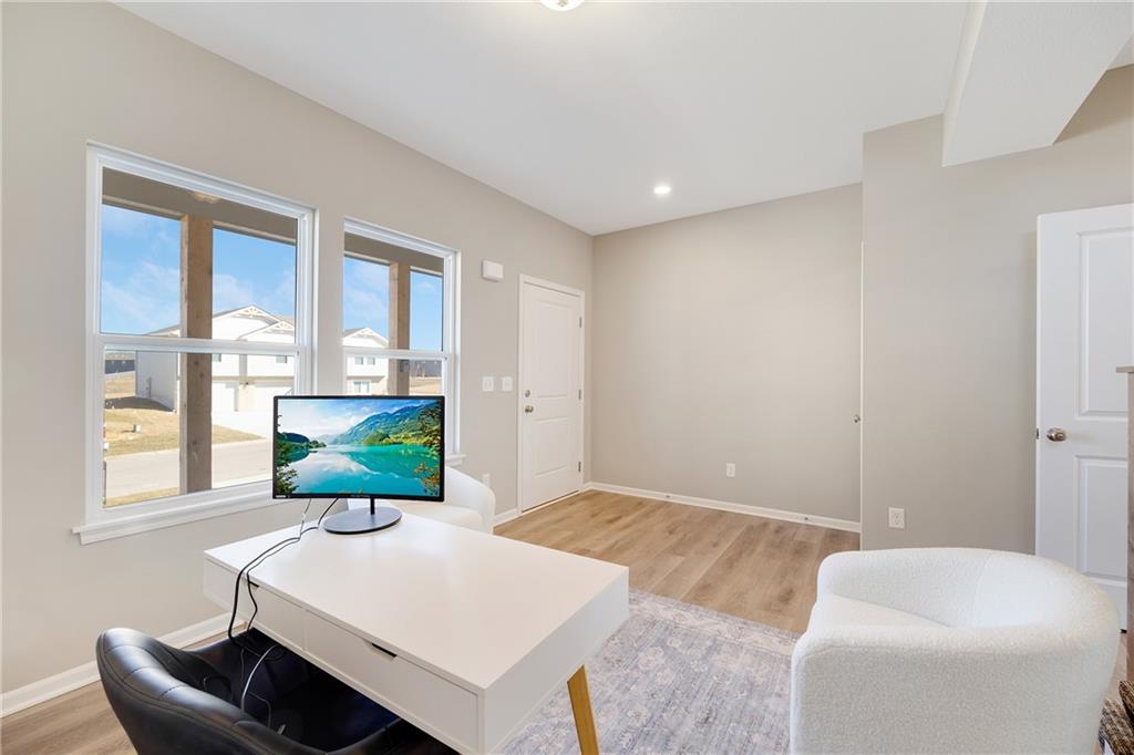 701 Red Clover Court Raymore, MO 64083 - Photo 5 of 33