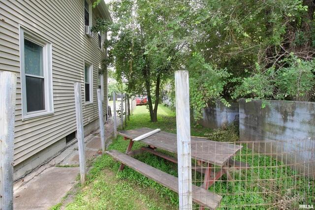 428 7th Street Moline, IL 61265 - Photo 2 of 17
