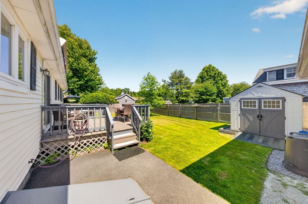 131 Spring Street Fairhaven, MA 02719 - Photo 12 of 41