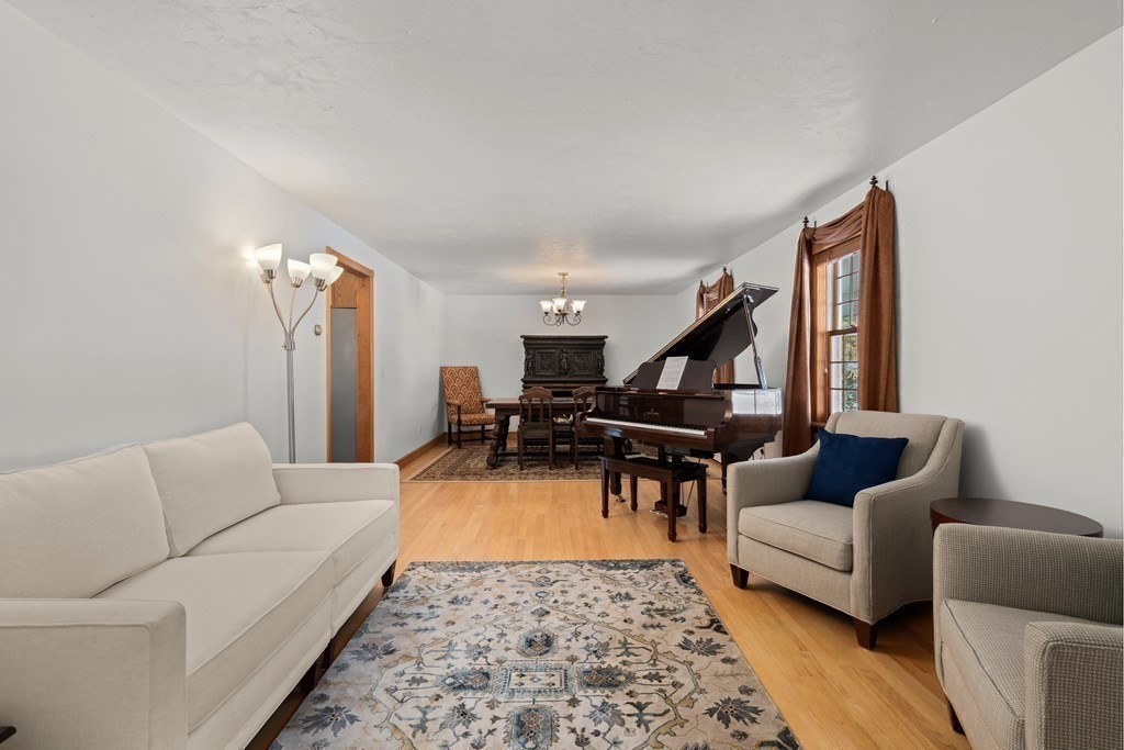8 Heather Hill Road Acton, MA 01720 - Photo 5 of 35 Gallery Image 5