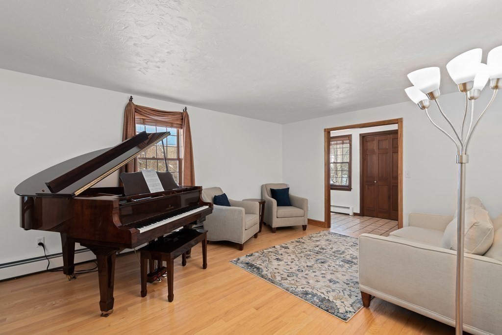 8 Heather Hill Road Acton, MA 01720 - Photo 6 of 35 Gallery Image 6