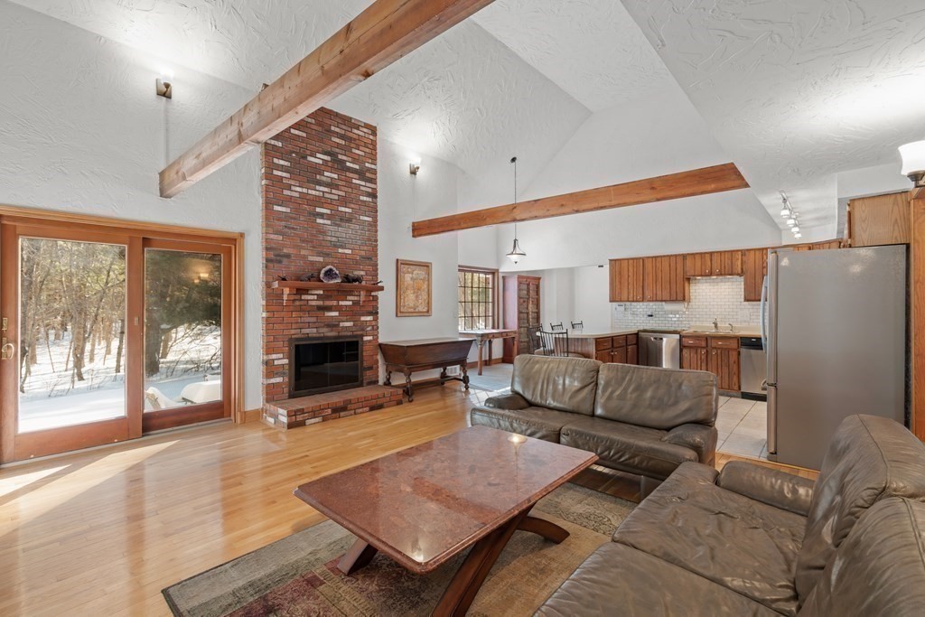 8 Heather Hill Road Acton, MA 01720 - Photo 10 of 35 Gallery Image 10