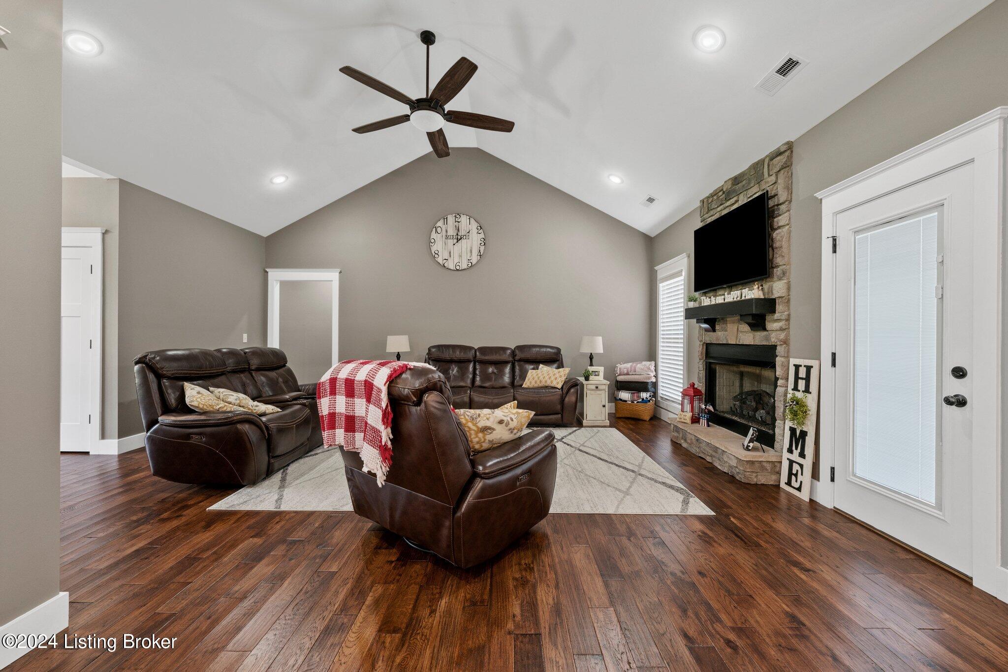 370 New Grove Road Smiths Grove, KY 42171 - Photo 17 of 42 25-web-or-mls-DSC05257