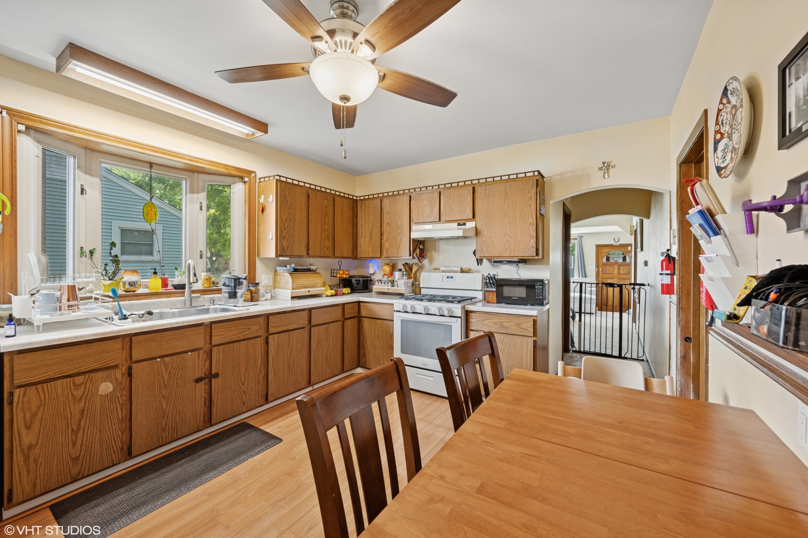 8124 44th Street Lyons, IL 60534 - Photo 4 of 29