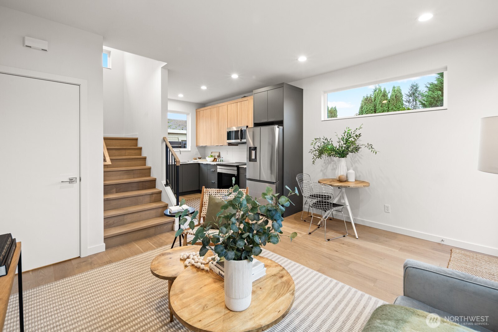 713 North 70th Street Seattle, WA 98103 - Photo 3 of 28