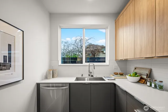 $749,000 | 713 North 70th Street, Seattle, WA 98103