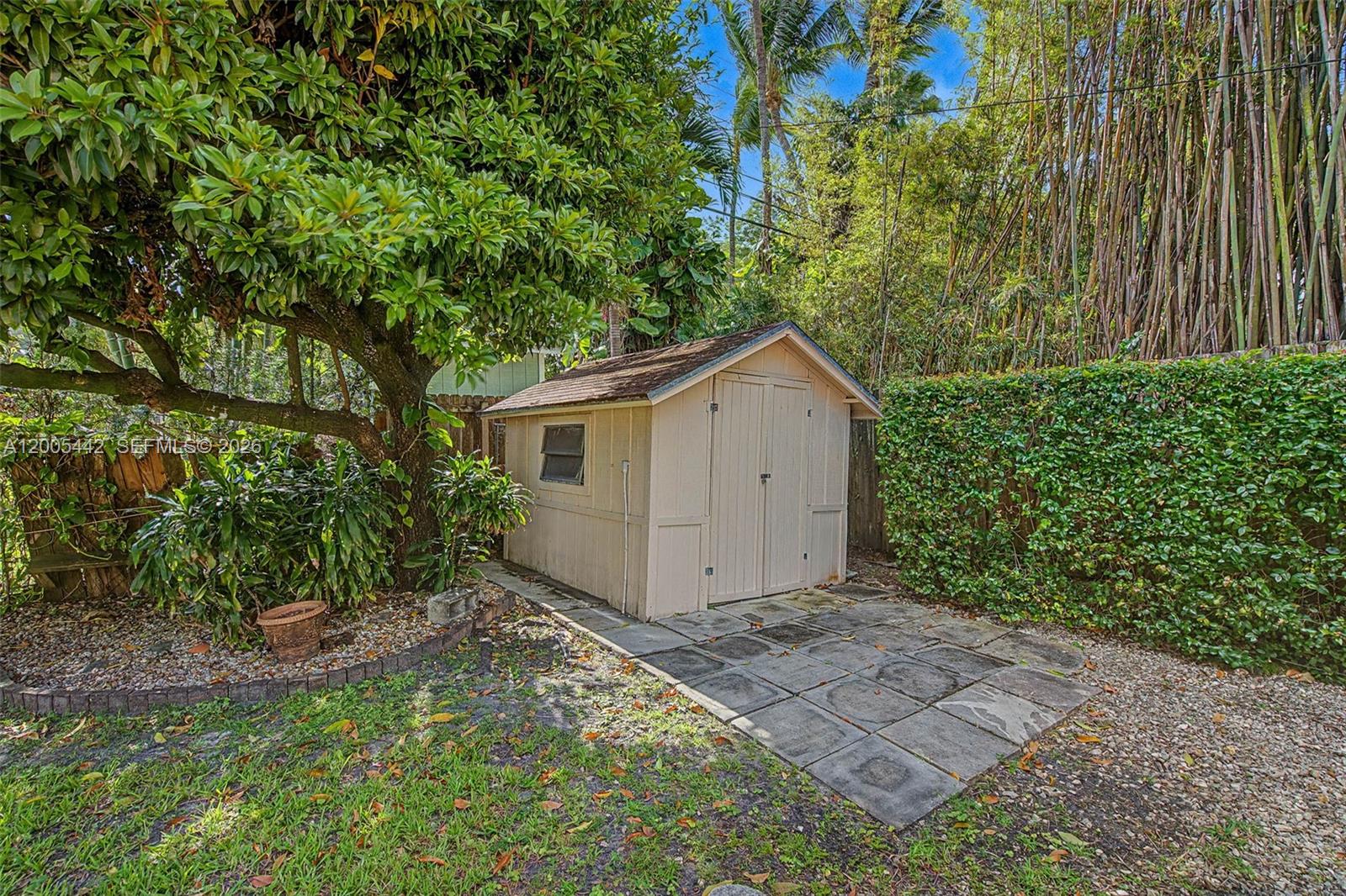 8115 Southwest 63rd Place Miami, FL 33143 - Photo 31 of 32