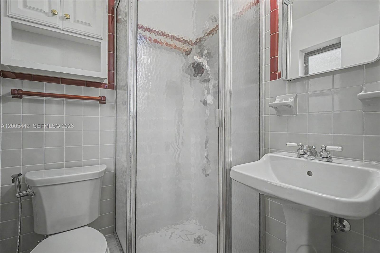 8115 Southwest 63rd Place Miami, FL 33143 - Photo 10 of 32