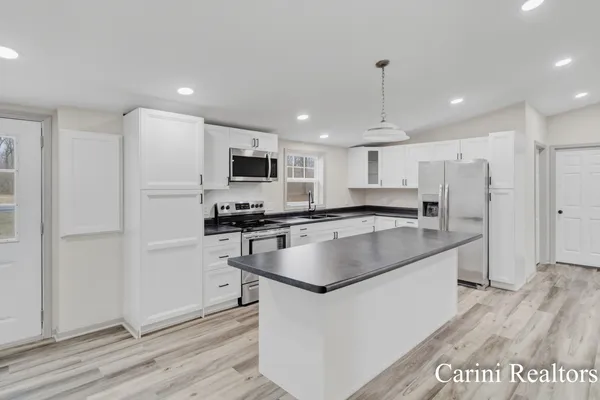 $275,000 | 5324 Nadeau Drive, Pullman, MI 49450