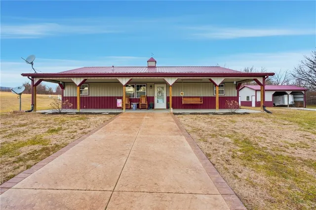 $325,000 | 44 J Highway, Plattsburg, MO 64477