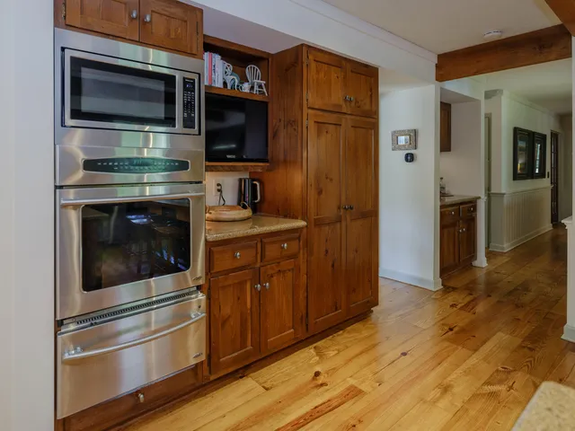 $995,000 | 21520 Swafford Road, Battle Creek, MI 49017