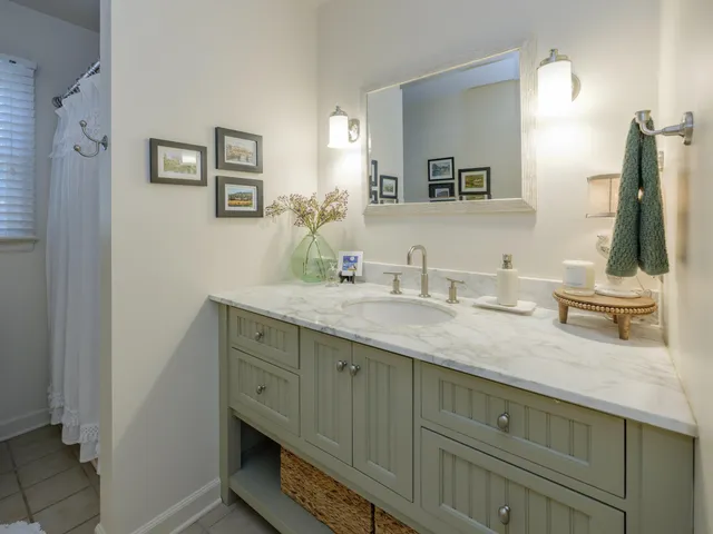 $995,000 | 21520 Swafford Road, Battle Creek, MI 49017