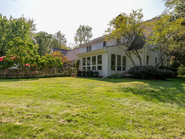 $995,000 | 21520 Swafford Road, Battle Creek, MI 49017