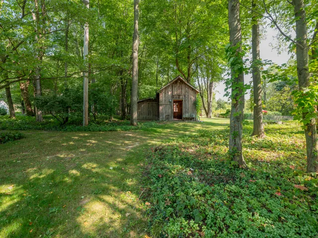 $995,000 | 21520 Swafford Road, Battle Creek, MI 49017