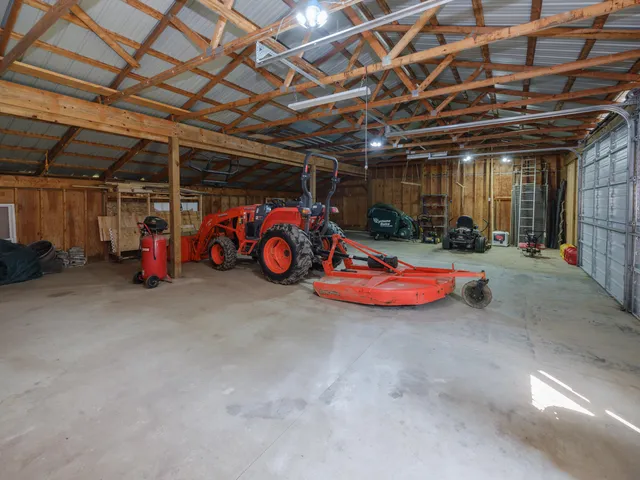 $995,000 | 21520 Swafford Road, Battle Creek, MI 49017