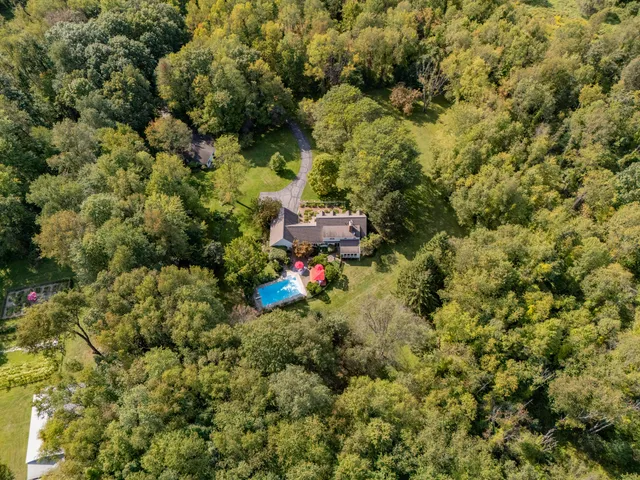 $995,000 | 21520 Swafford Road, Battle Creek, MI 49017