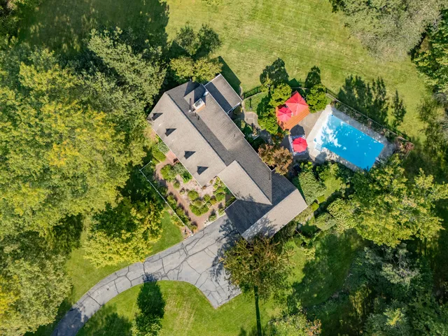 $995,000 | 21520 Swafford Road, Battle Creek, MI 49017