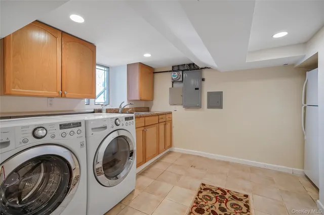 $1,595,000 | 425 Washington Avenue, Pelham, NY 10803