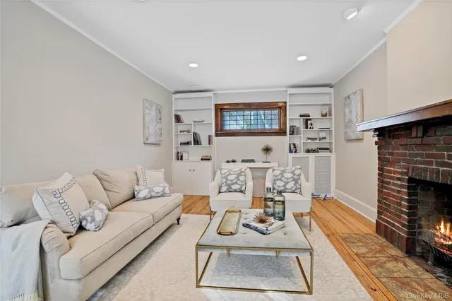 $1,595,000 | 425 Washington Avenue, Pelham, NY 10803