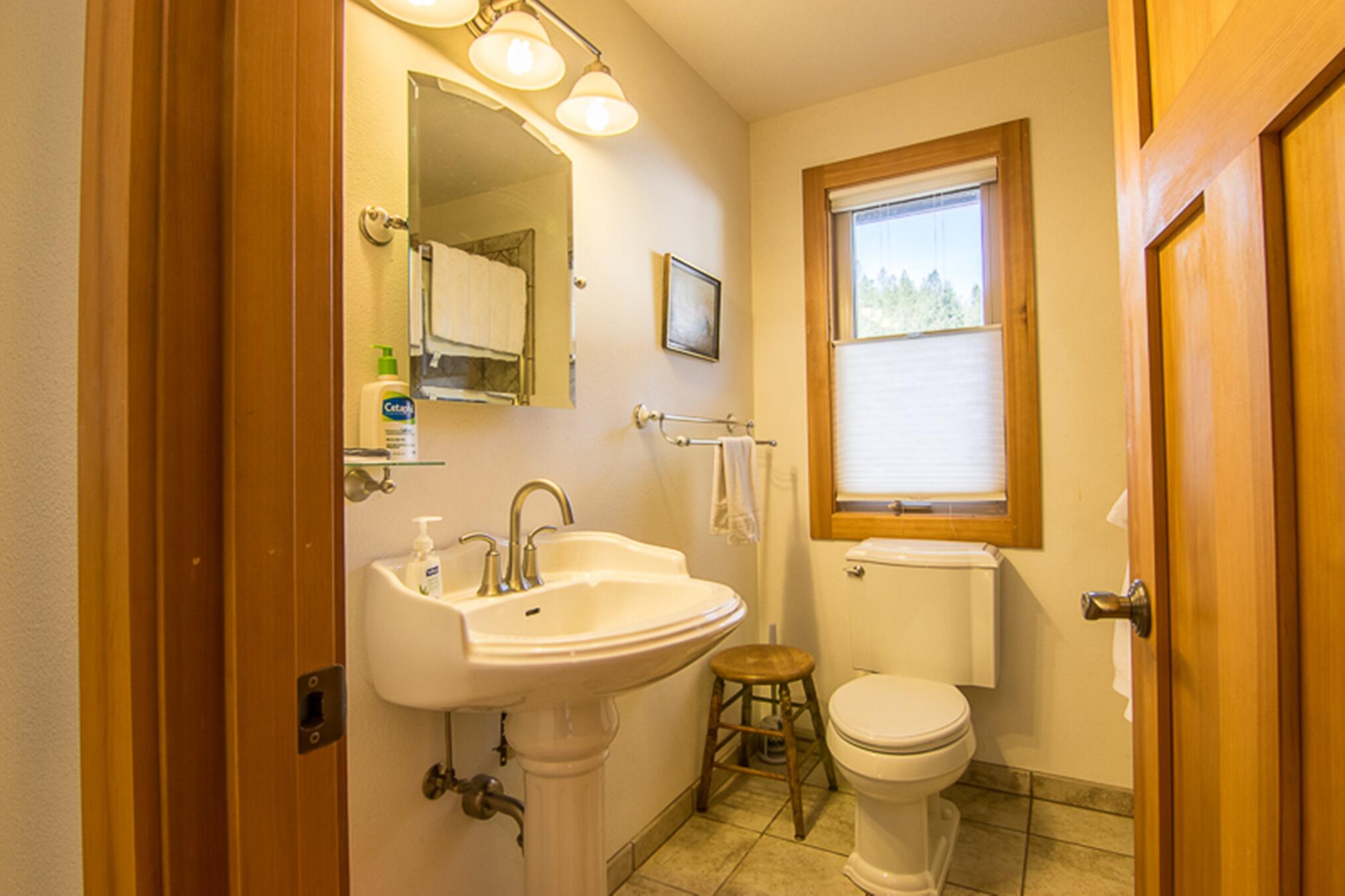 15474 Upper Cow Creek Road Azalea, OR 97410 - Photo 15 of 35 16