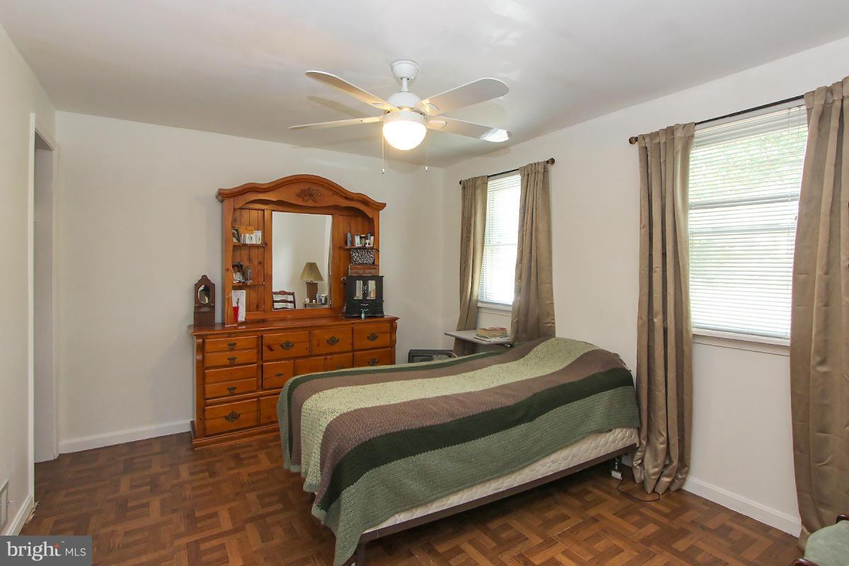 7313 Miller Fall Road Derwood, MD 20855 - Photo 22 of 30 Bedroom