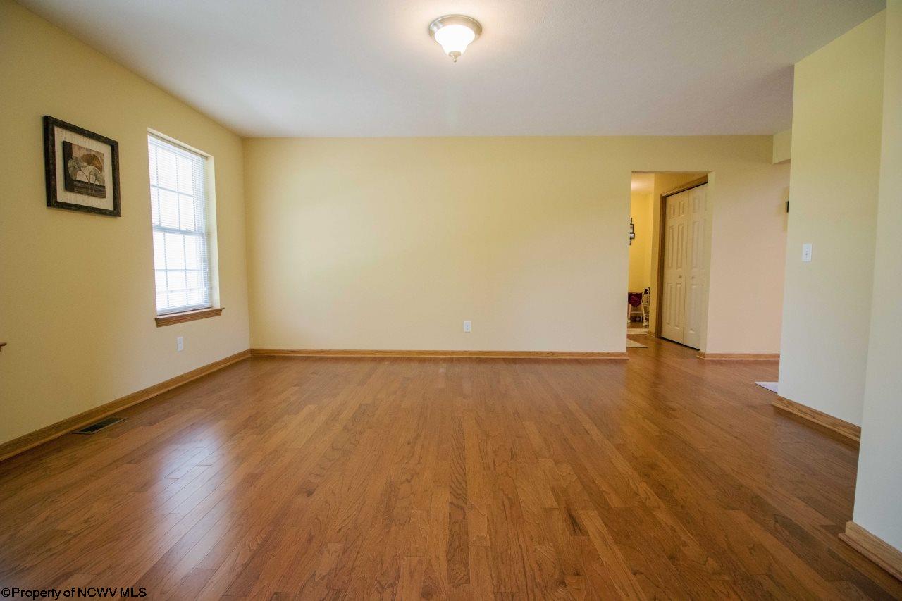 1039 Bakers Ridge Road Morgantown, WV 26508 - Photo 9 of 20 Gallery Image 9