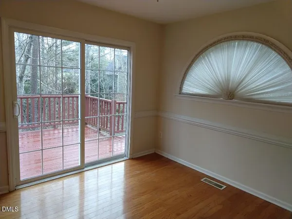 $2,375 | 136 Trafalgar Lane, Cary, NC 27513