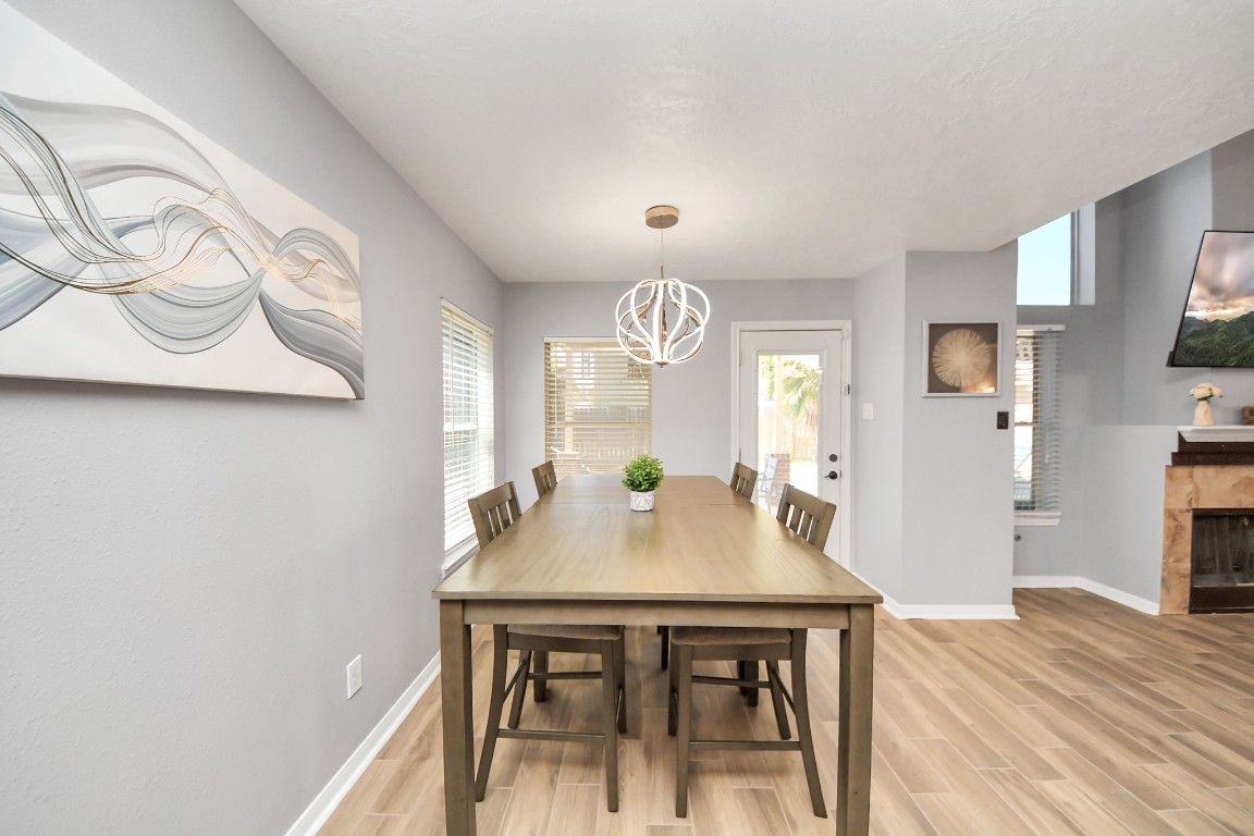 12711 Laurel Bank Way Houston, TX 77014 - Photo 12 of 49