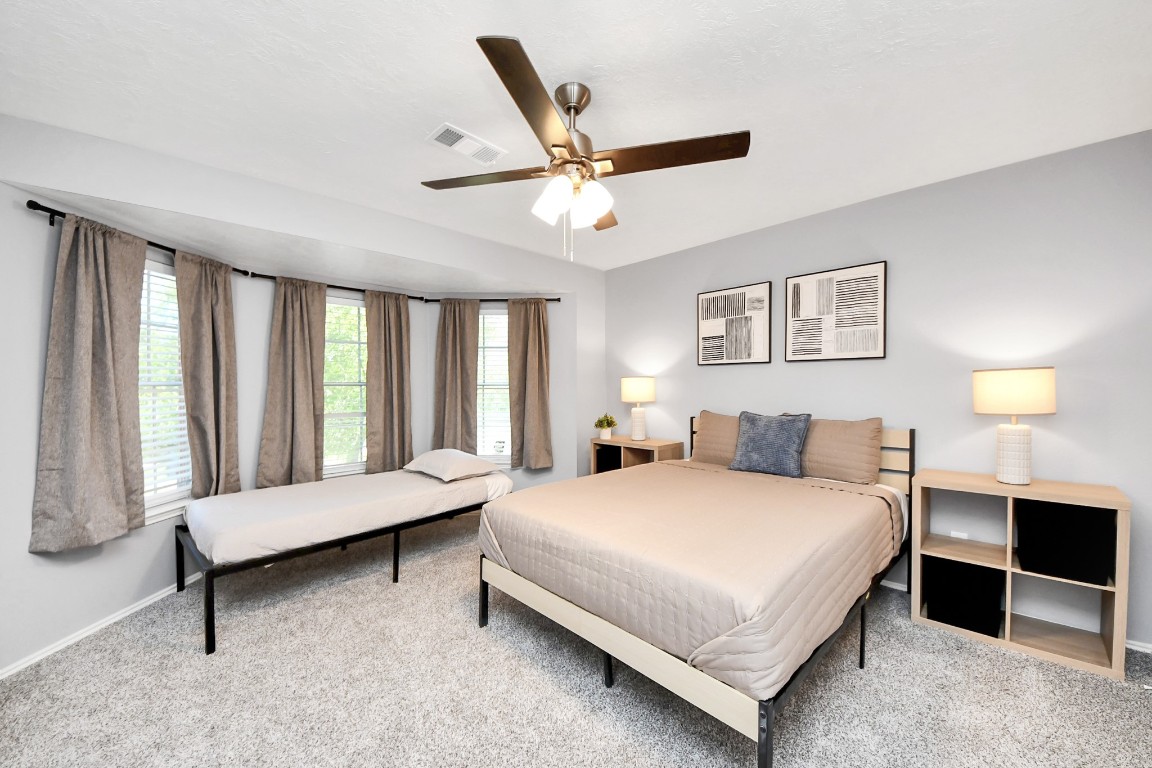 12711 Laurel Bank Way Houston, TX 77014 - Photo 25 of 49