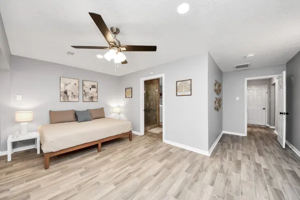 $13,500 | 12711 Laurel Bank Way, Houston, TX 77014