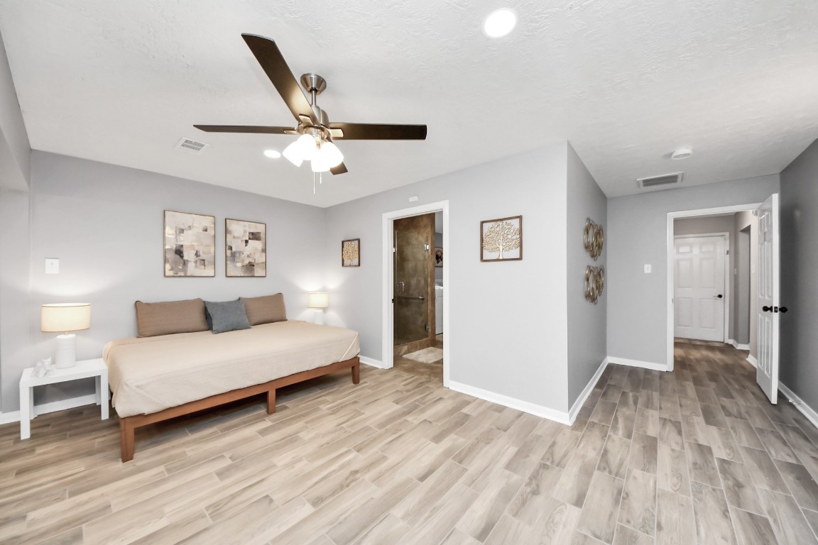 12711 Laurel Bank Way Houston, TX 77014 - Photo 38 of 49