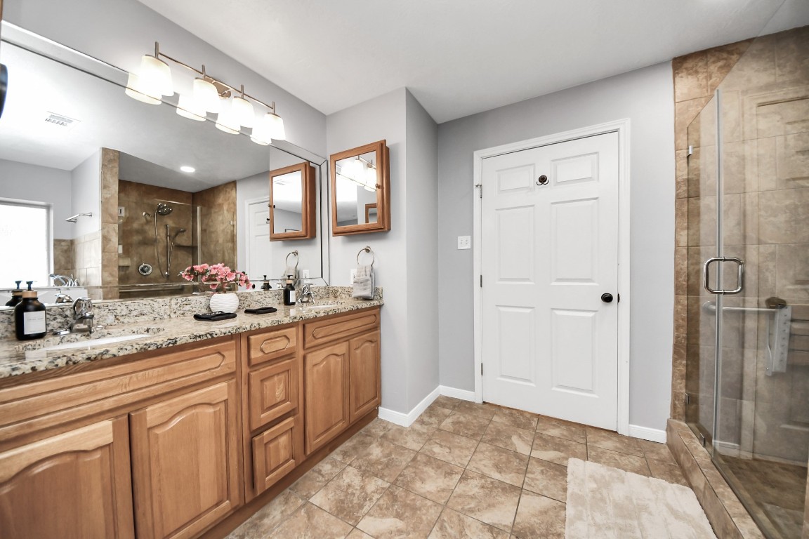 12711 Laurel Bank Way Houston, TX 77014 - Photo 39 of 49