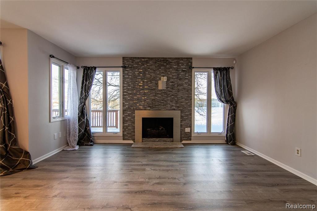936 Golfview Court Rochester Hills, MI 48307 - Photo 13 of 47